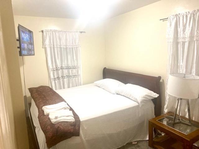 Minutes From Jfk, Beautiful Home With Peaceful, Cosy, Private Room Nueva York Exterior foto