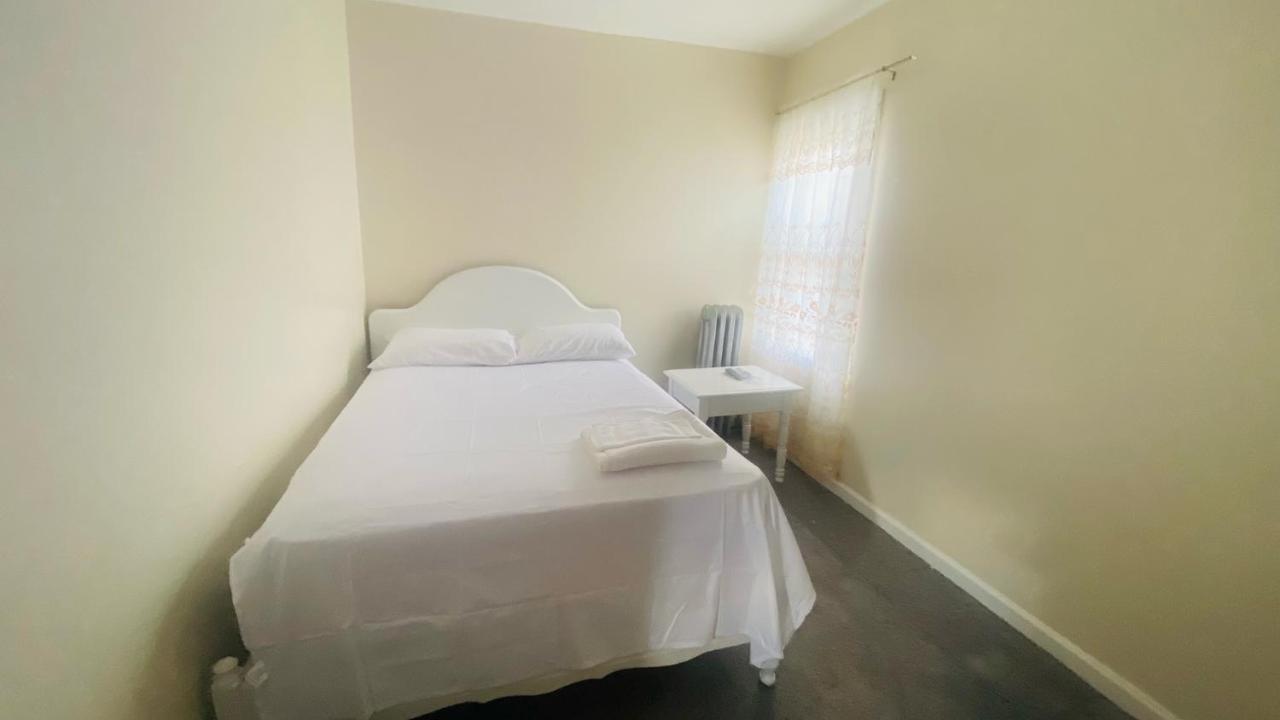 Minutes From Jfk, Beautiful Home With Peaceful, Cosy, Private Room Nueva York Exterior foto