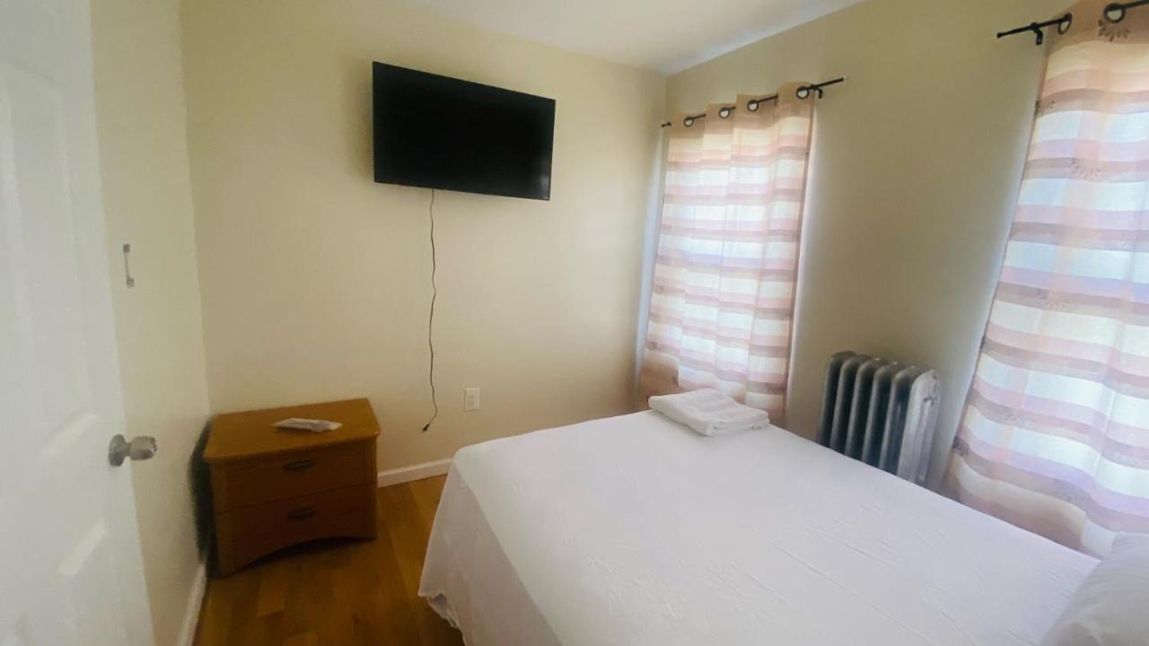 Minutes From Jfk, Beautiful Home With Peaceful, Cosy, Private Room Nueva York Exterior foto