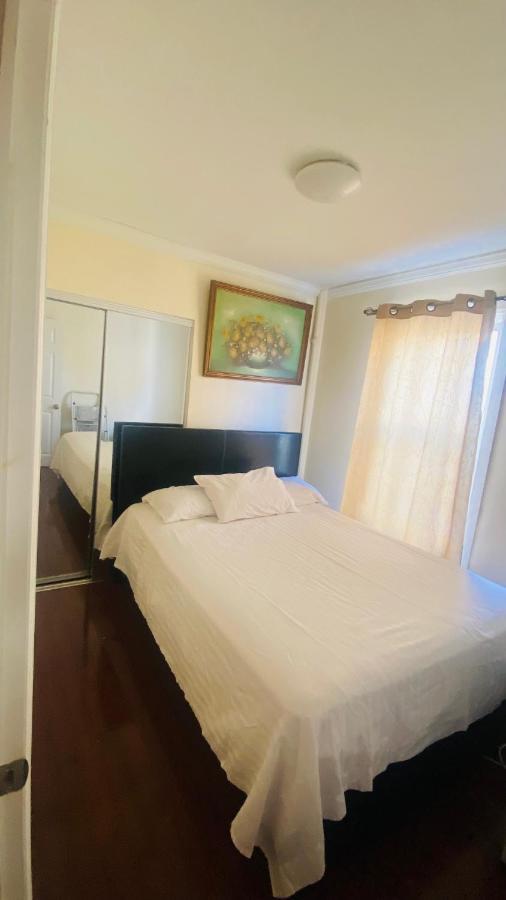 Minutes From Jfk, Beautiful Home With Peaceful, Cosy, Private Room Nueva York Exterior foto